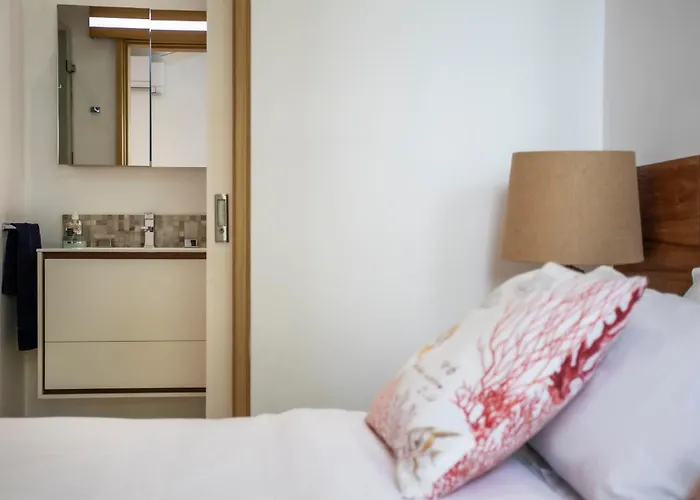 Appartement 3 Chambres Pied Dans L\'Eau Avec Plage Et Grande Piscine