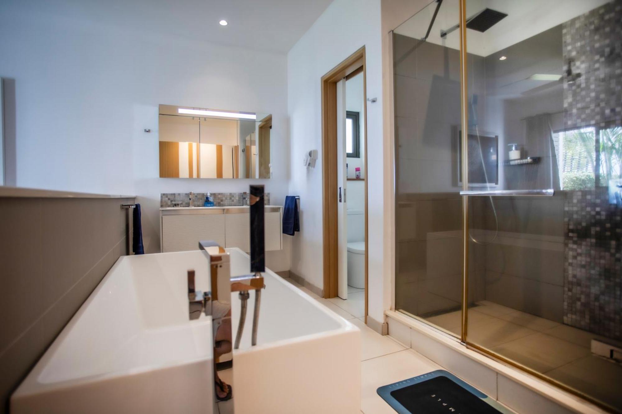 3 Pied Dans L'eau Avec Et Grande Piscine Apartment Riviere Noire