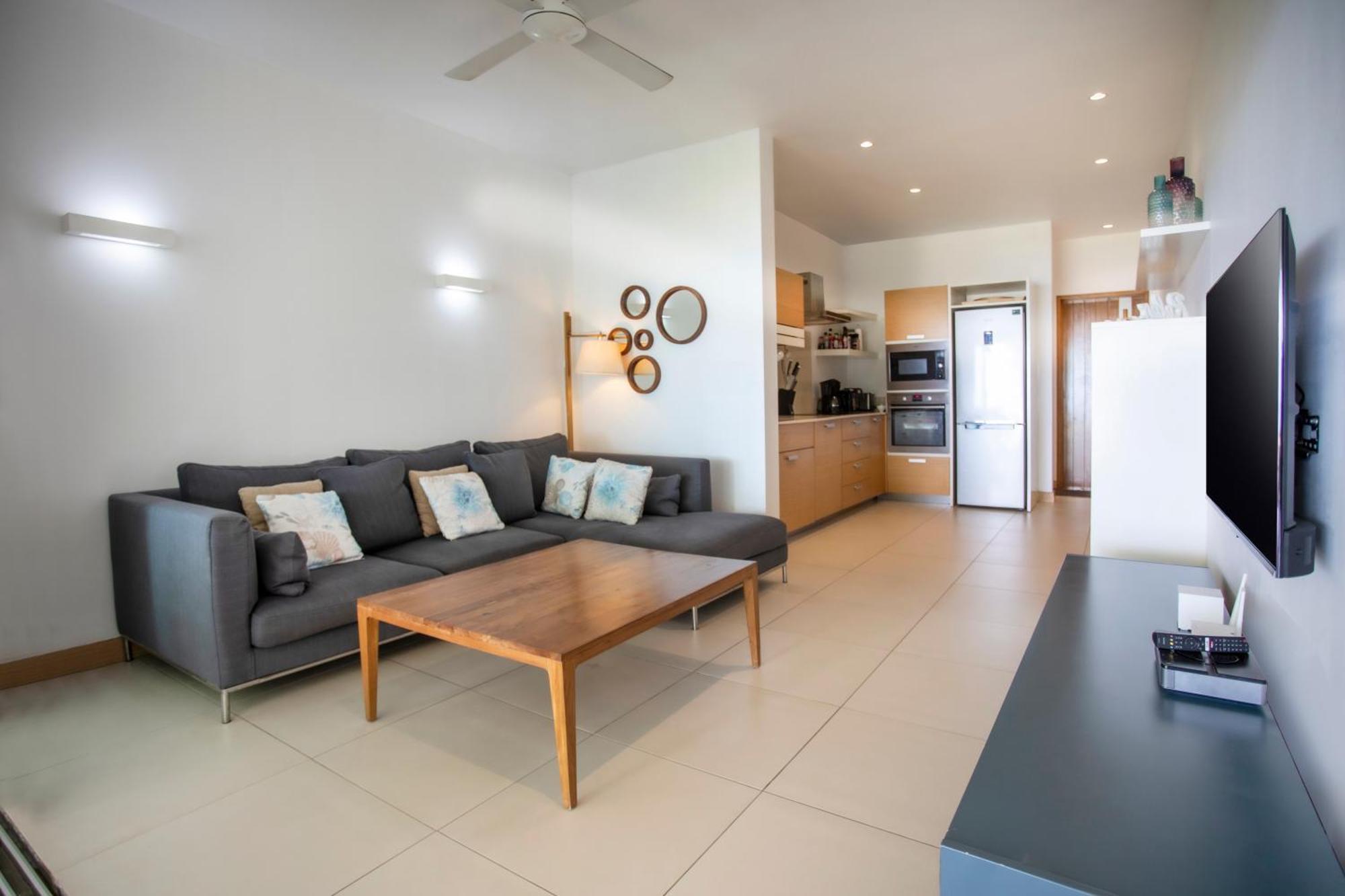3 Pied Dans L'eau Avec Et Grande Piscine Apartment *